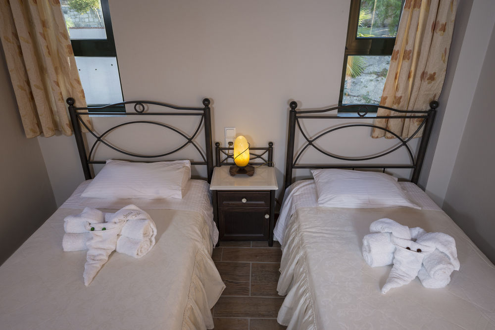 Athina Luxury Villas Xamoudhokhorion  Екстер'єр фото